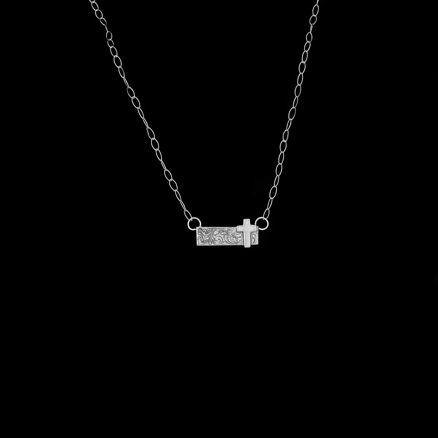 VOGT 016-504 The Blessed Bar Necklace